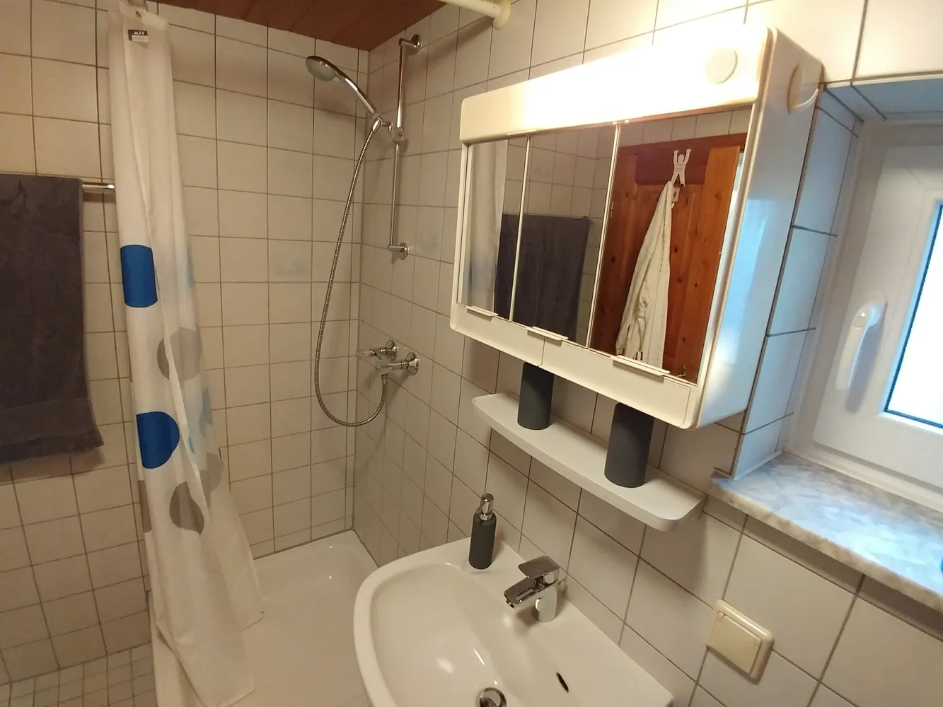 2 Zimmer Wohnung mit 35 m² in Wiesbaden – Bild 2