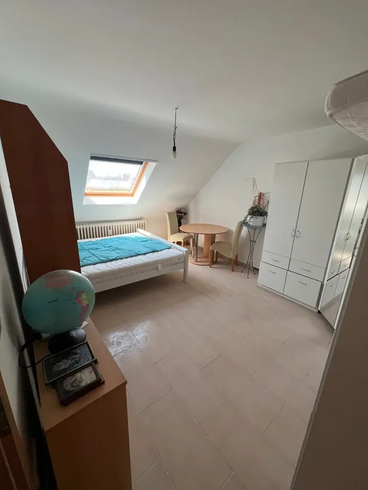 4 Zimmer Wohnung mit 100 m² in Schwetzingen – Bild 2