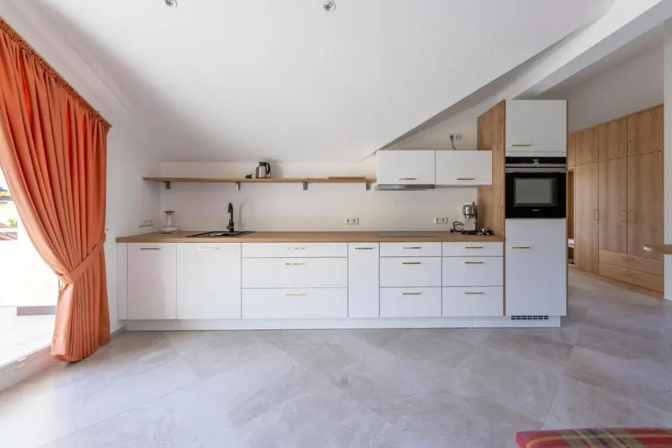 2 Zimmer Wohnung mit 64 m² in Traunstein – Bild 2