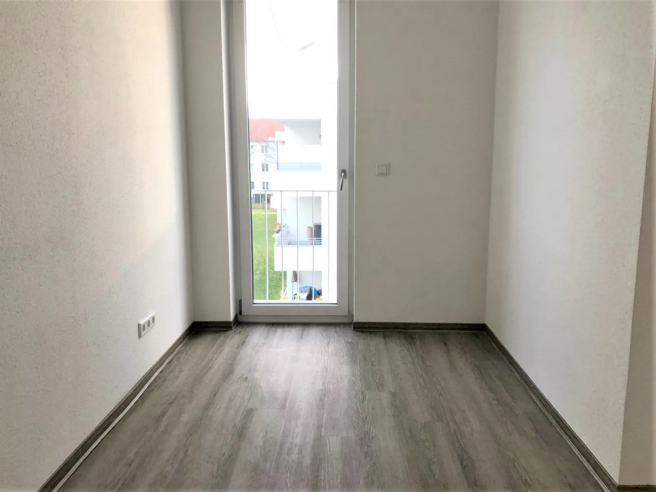 4 Zimmer Wohnung mit 127 m² in Erfurt – Bild 1