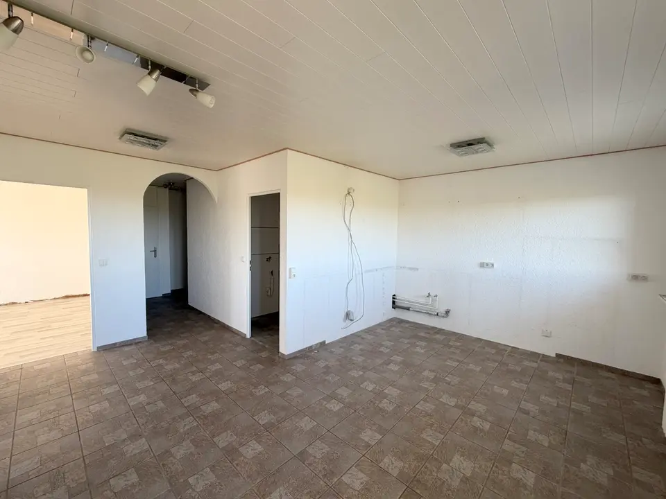 3 Zimmer Wohnung mit 80 m² in Ludwigshafen – Bild 2