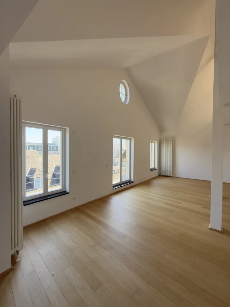 4 Zimmer Wohnung mit 247 m² in Frankfurt am Main – Bild 3
