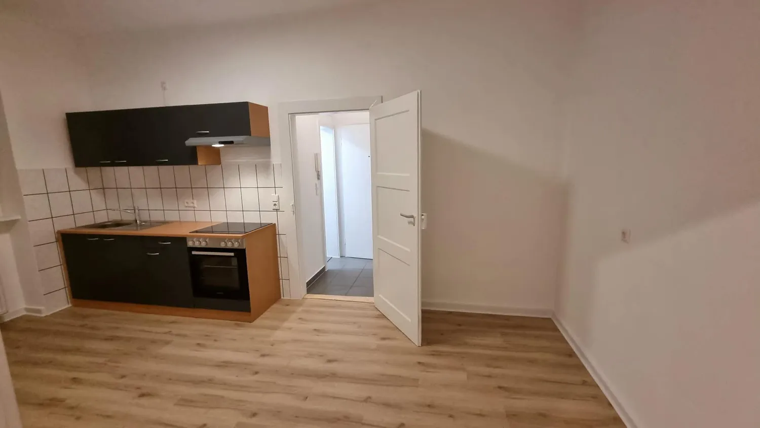 2 room apartment with 35 m² in Mannheim – Photo 2