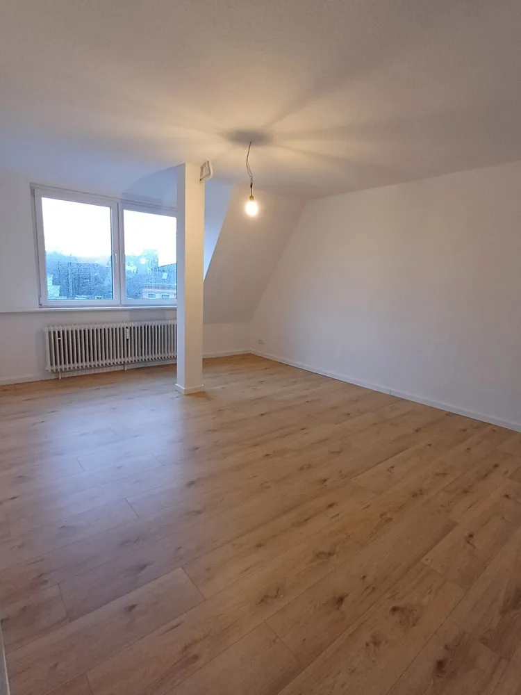 3 Zimmer Wohnung mit 90 m² in Kiel – Bild 1