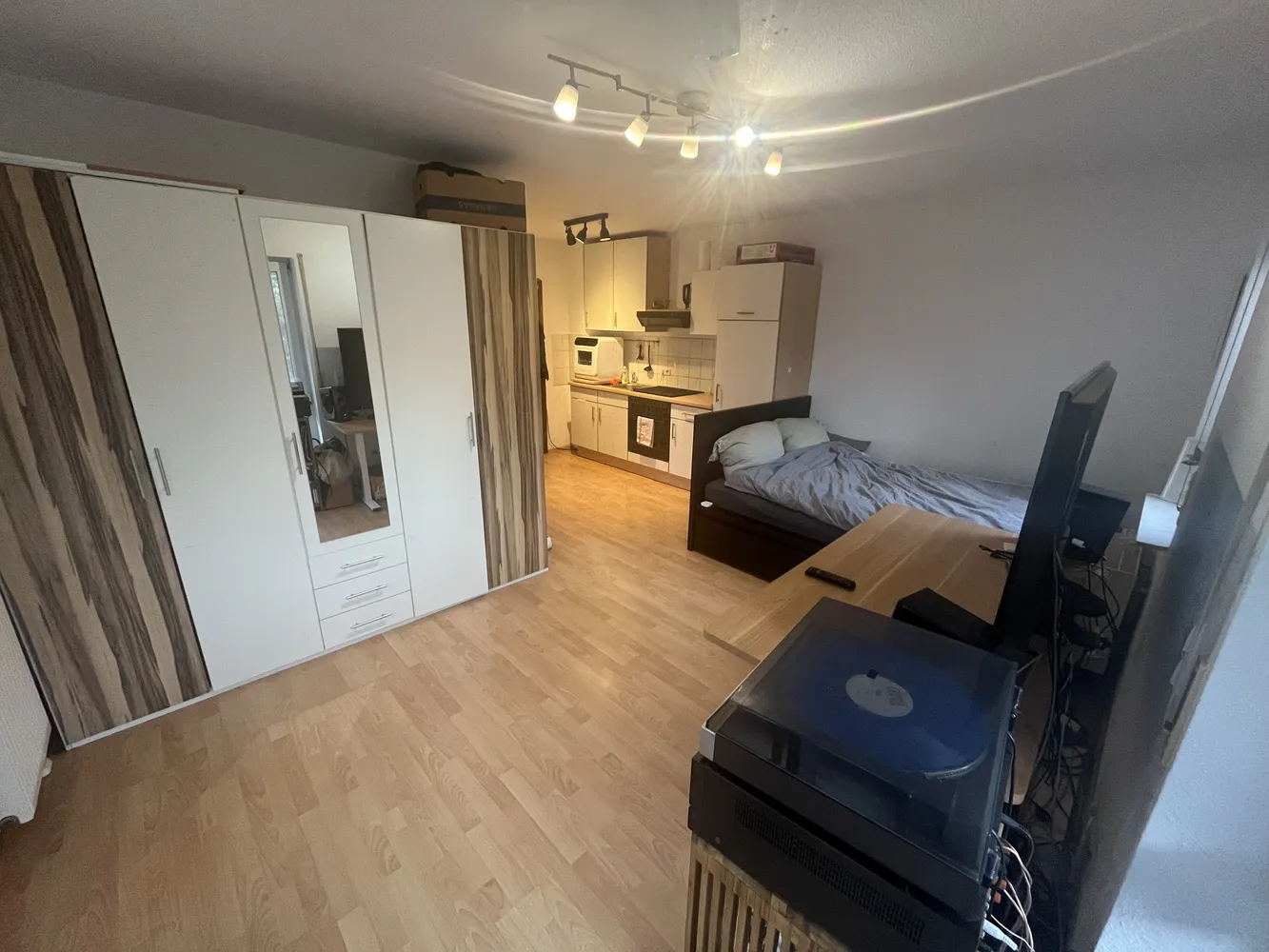 1 Zimmer Wohnung mit 29 m² in Karlsruhe – Bild 1