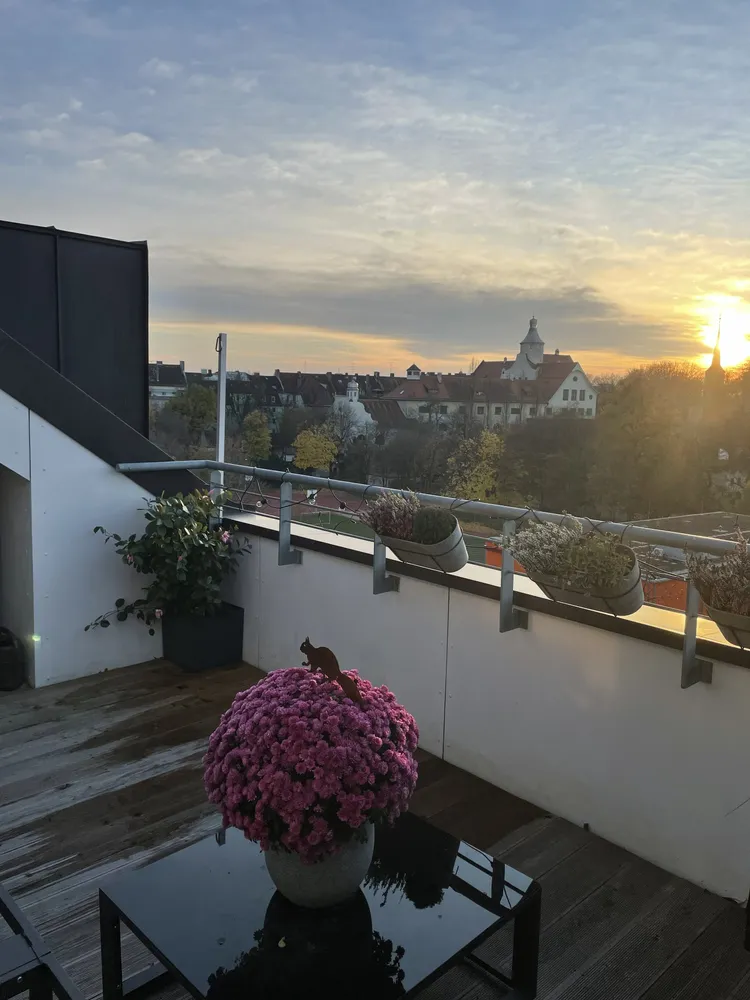2 Zimmer Wohnung mit 79 m² in München – Bild 4