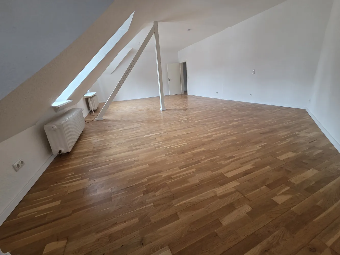 2 Zimmer Wohnung mit 98 m² in Gelsenkirchen – Bild 2