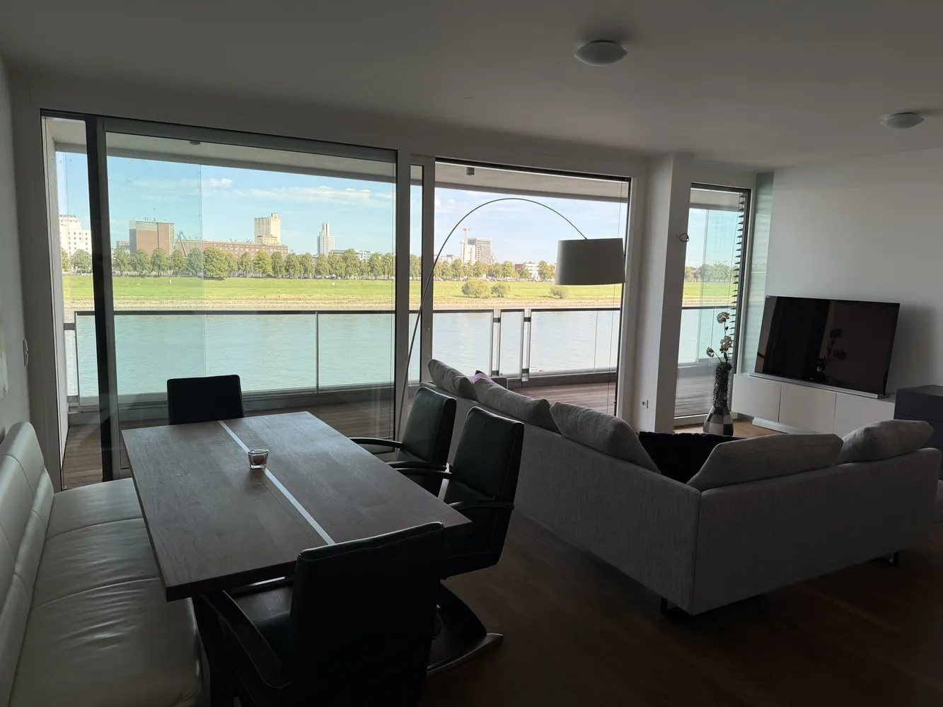 2 room apartment with 74 m² in Cologne – Photo 6