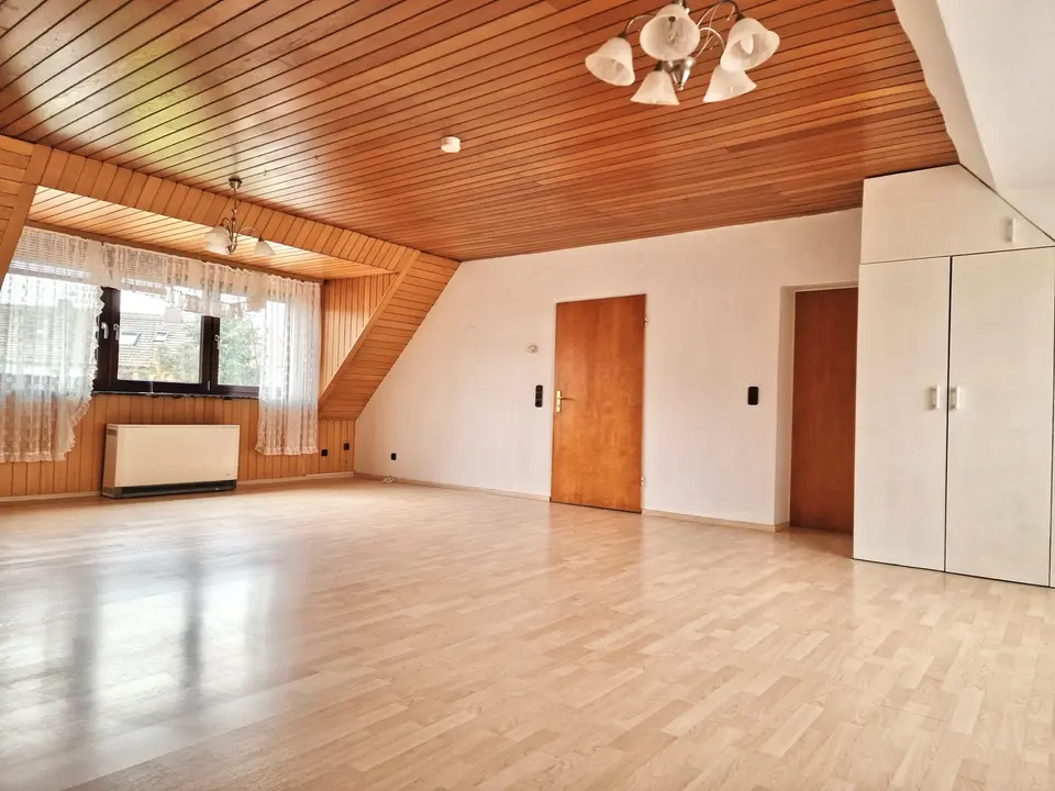 4 Zimmer Wohnung mit 103 m² in Kassel – Bild 1