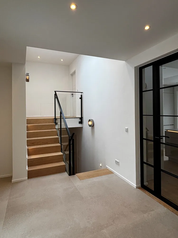 3 Zimmer Haus mit 190 m² in Wiesbaden – Bild 11