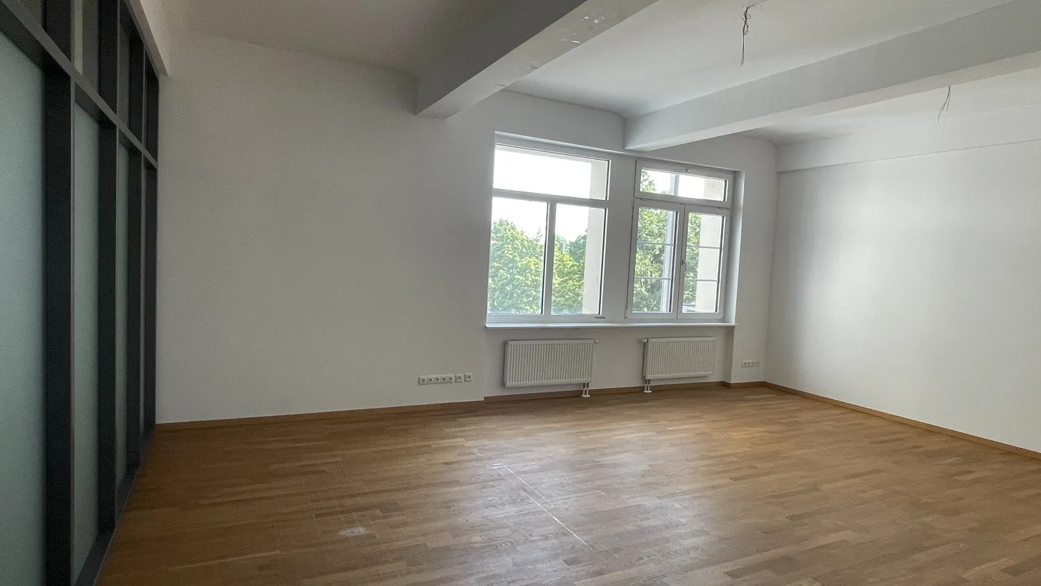2 Zimmer Wohnung mit 168 m² in Dresden – Bild 8