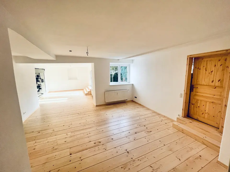 2 Zimmer Wohnung mit 105 m² in Dresden – Bild 2