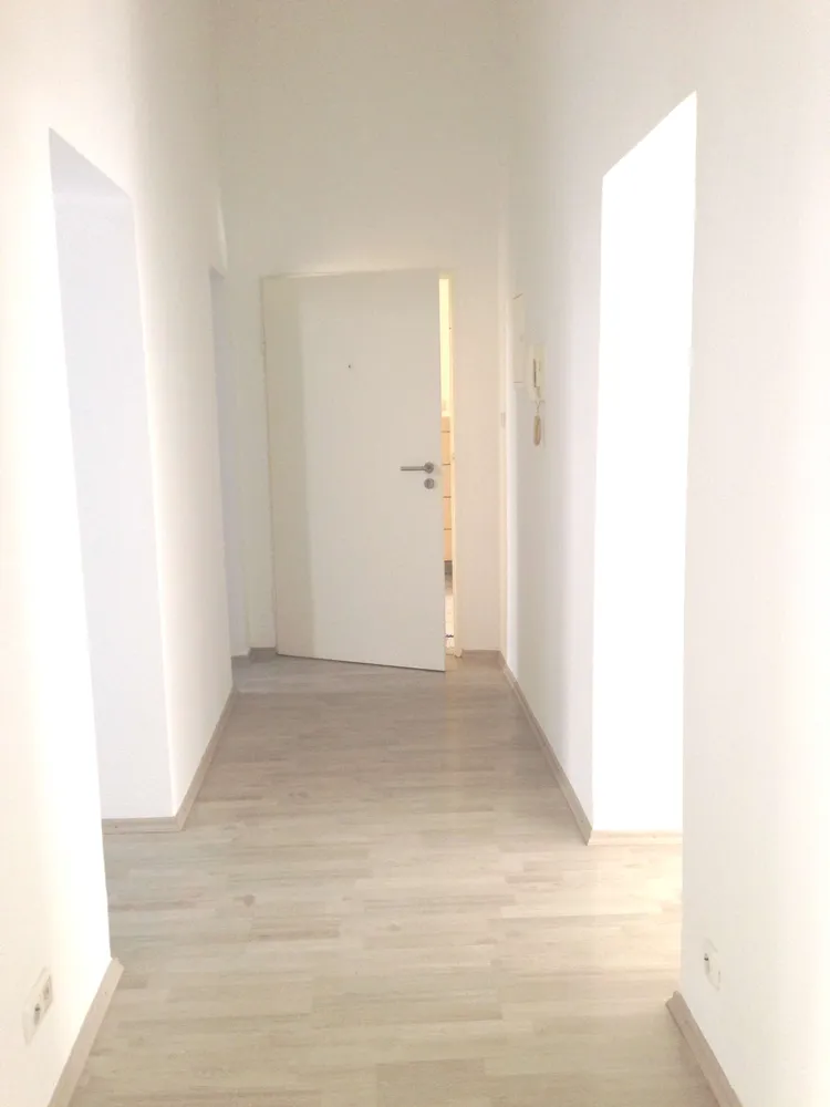 3 Zimmer Wohnung mit 82 m² in Wiesbaden – Bild 3
