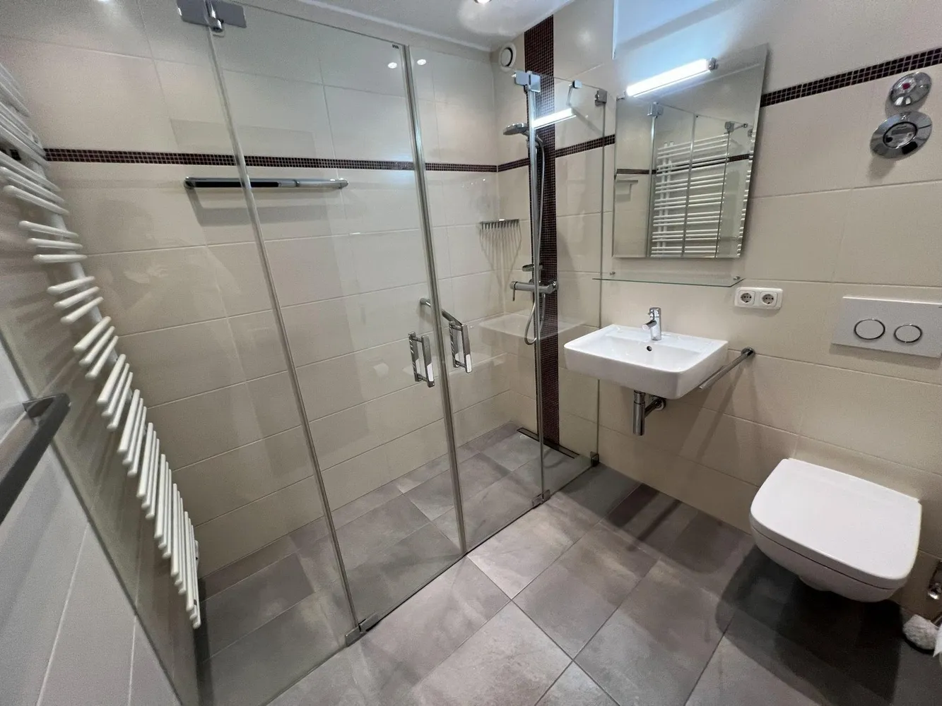 4 Zimmer Wohnung mit 106 m² in München – Bild 8