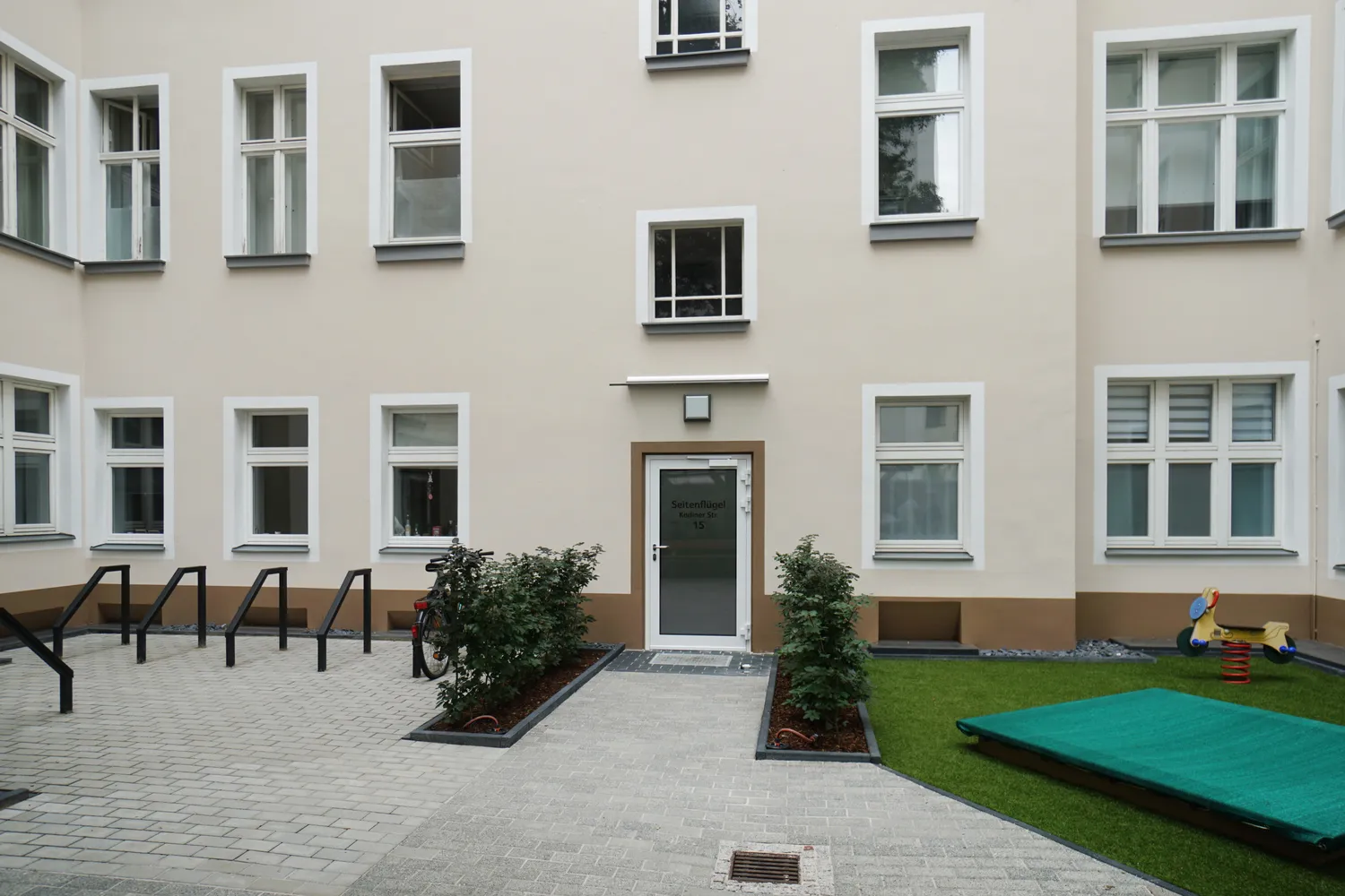 2 Zimmer Wohnung mit 76 m² in Berlin – Bild 2
