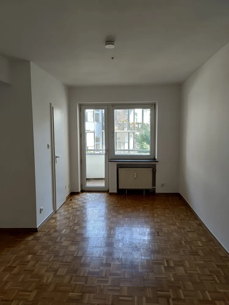 4 Zimmer Wohnung mit 117 m² in Düsseldorf – Bild 3