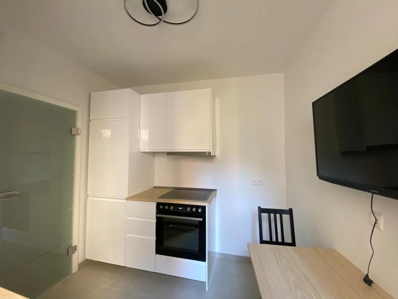 2 Zimmer Wohnung mit 49 m² in Stuttgart – Bild 2