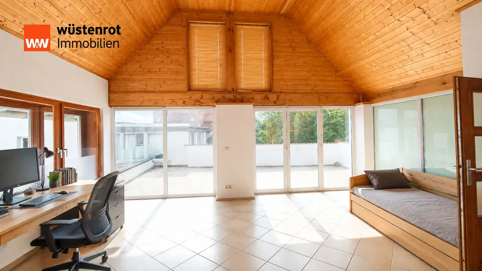 5 Zimmer Wohnung mit 208 m² in Riesa – Bild 4