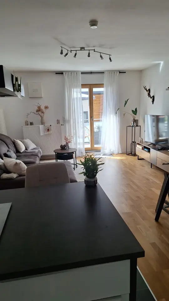 4 Zimmer Wohnung mit 93 m² in Regensburg – Bild 1