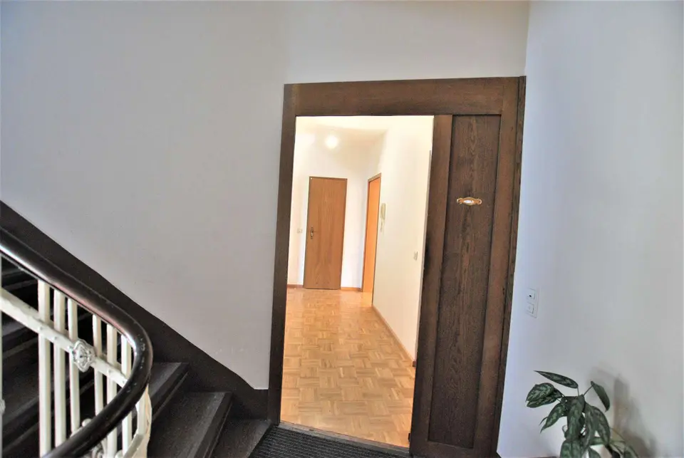 2 Zimmer Wohnung mit 90 m² in Saarbrücken – Bild 4