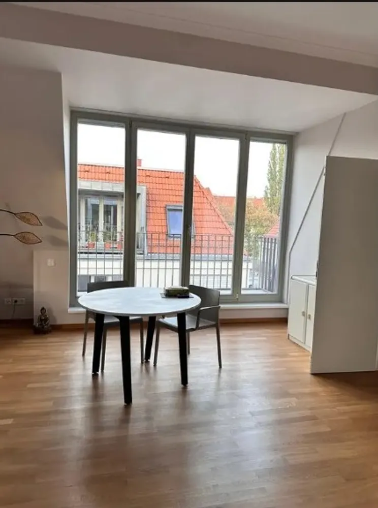 3 Zimmer Wohnung mit 93 m² in Berlin – Bild 4