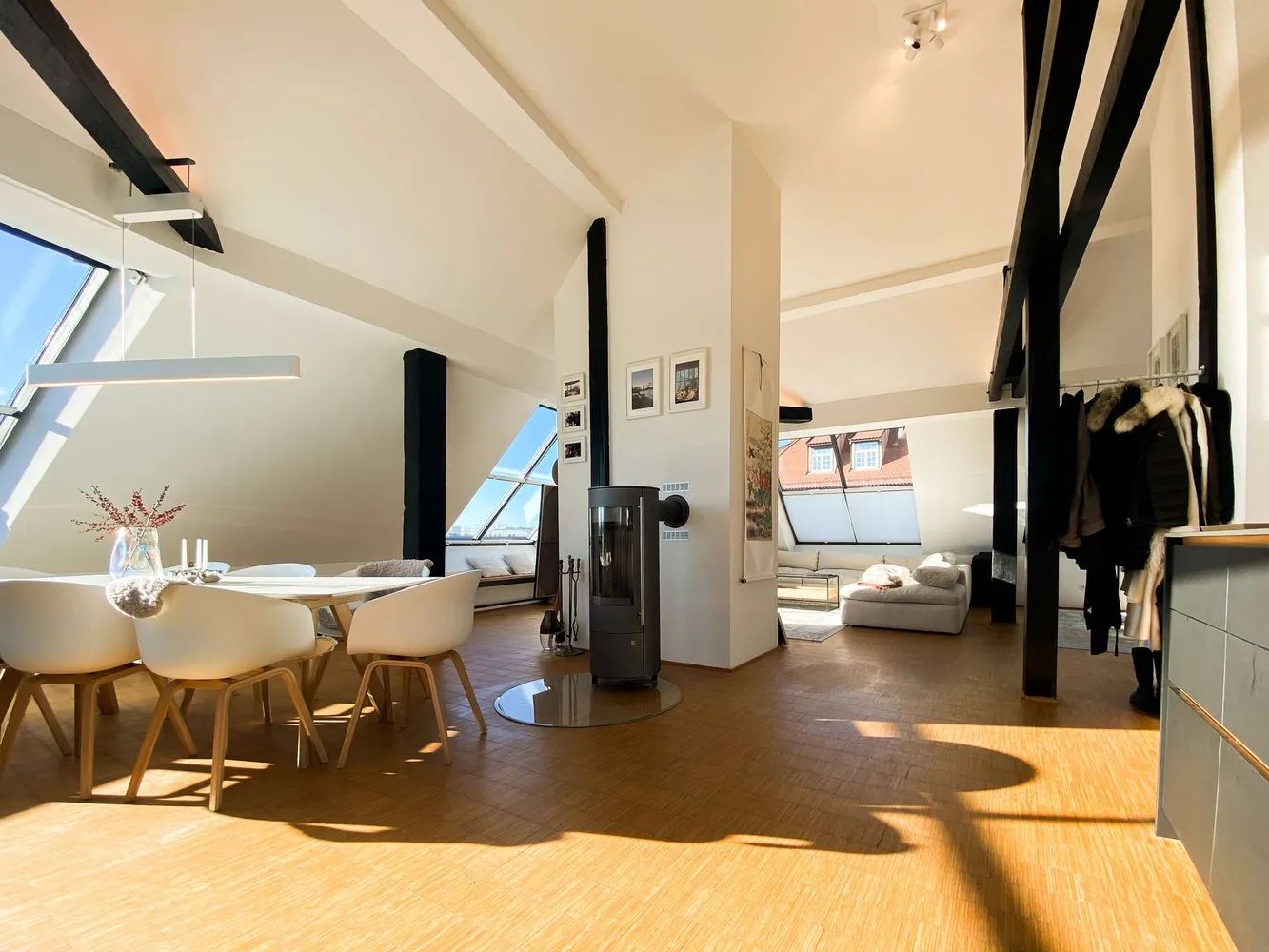 2 Zimmer Wohnung mit 125 m² in München – Bild 2
