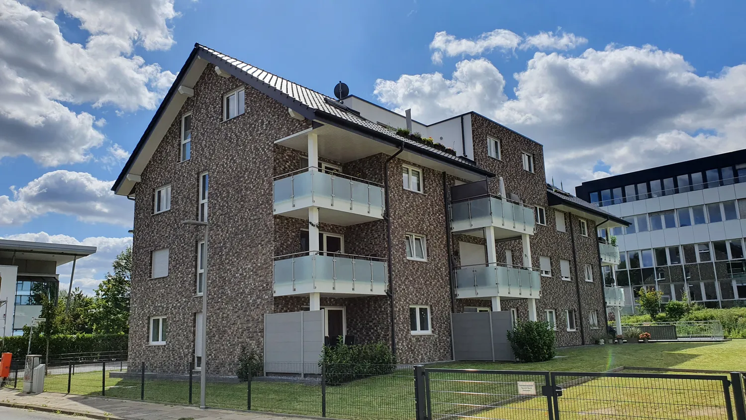 2 Zimmer Wohnung mit 79 m² in Bielefeld – Bild 2