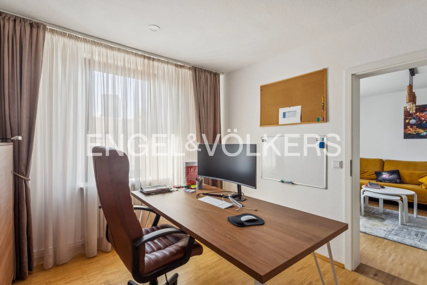 4 Zimmer Wohnung mit 93 m² in Frankfurt am Main – Bild 6
