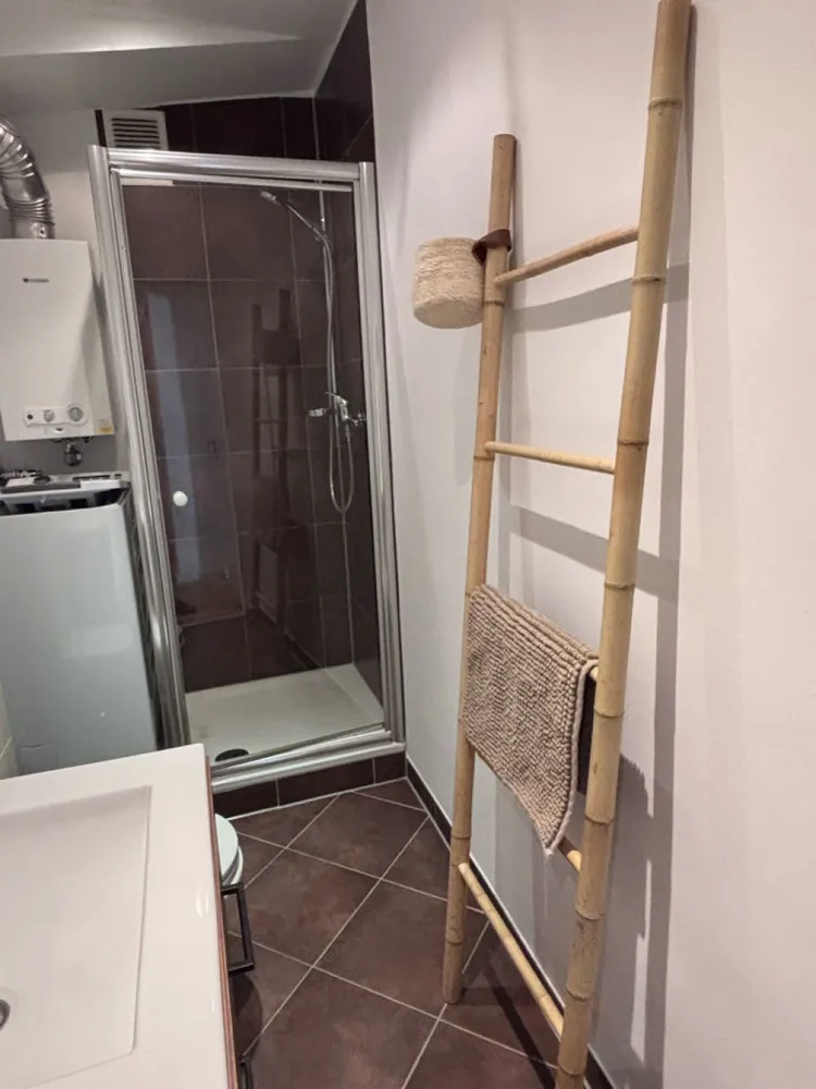 1 room apartment with 16 m² in Cologne – Photo 4