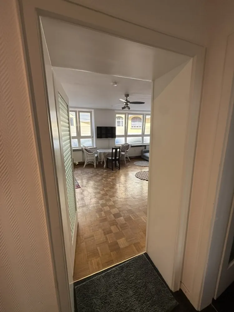 1 room apartment with 65 m² in Munich – Photo 12