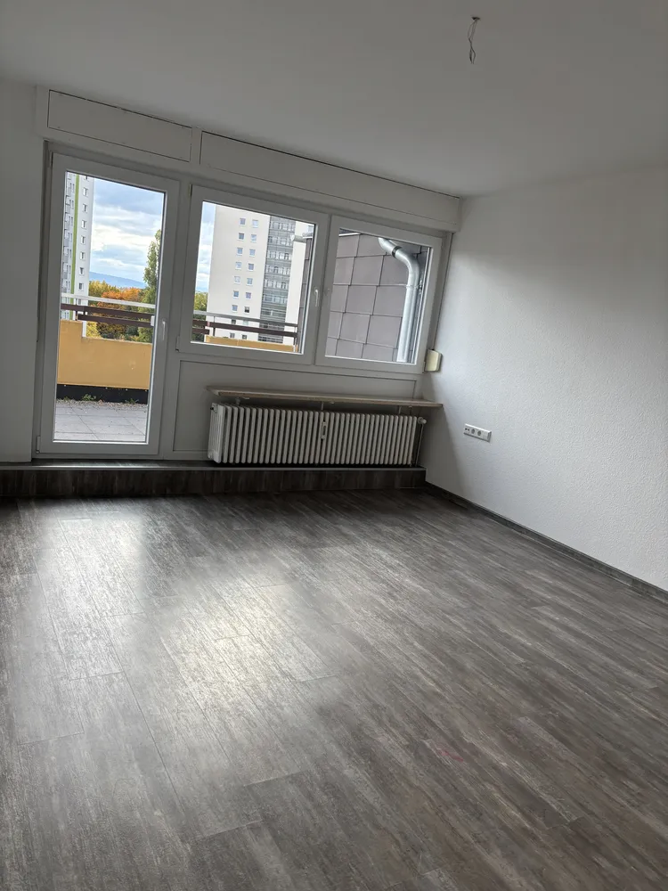3 Zimmer Wohnung mit 95 m² in Karlsruhe – Bild 2