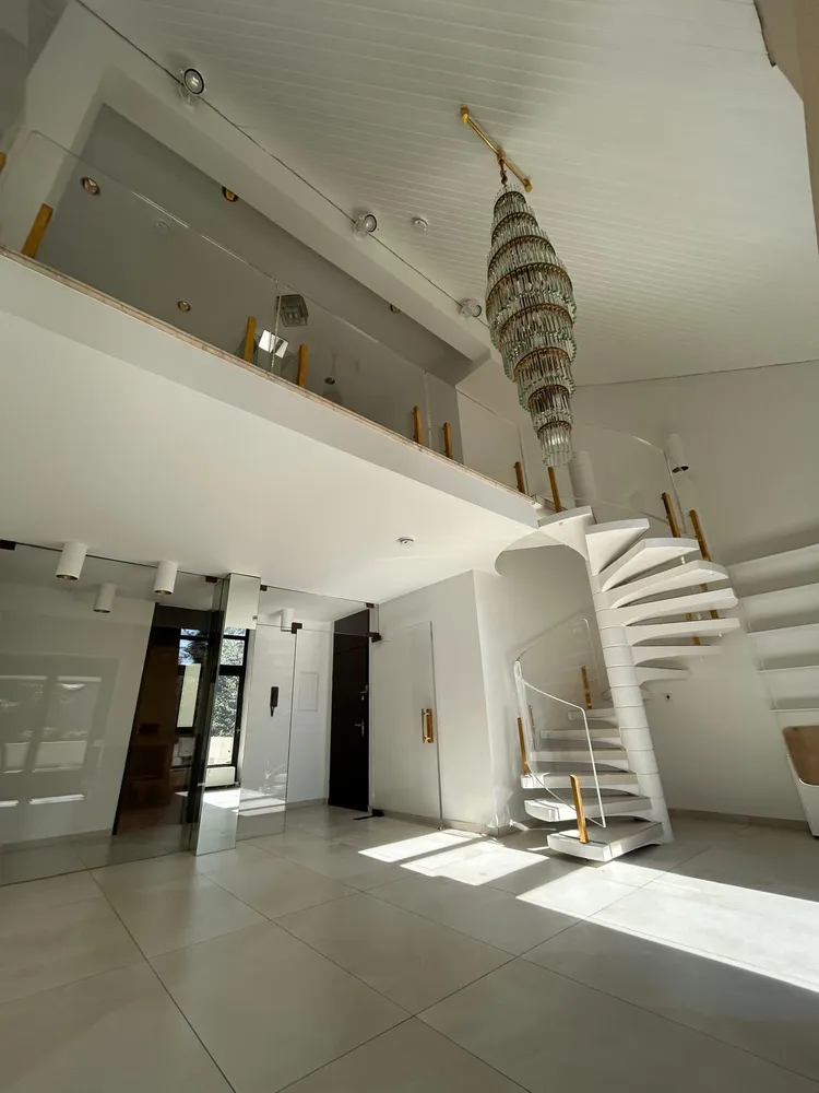 4 Zimmer Wohnung mit 162 m² in Wiesbaden – Bild 5