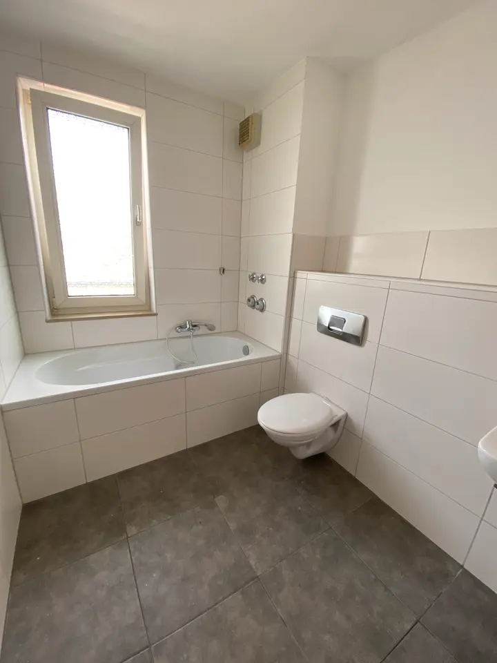 2 Zimmer Wohnung mit 72 m² in Wuppertal – Bild 8