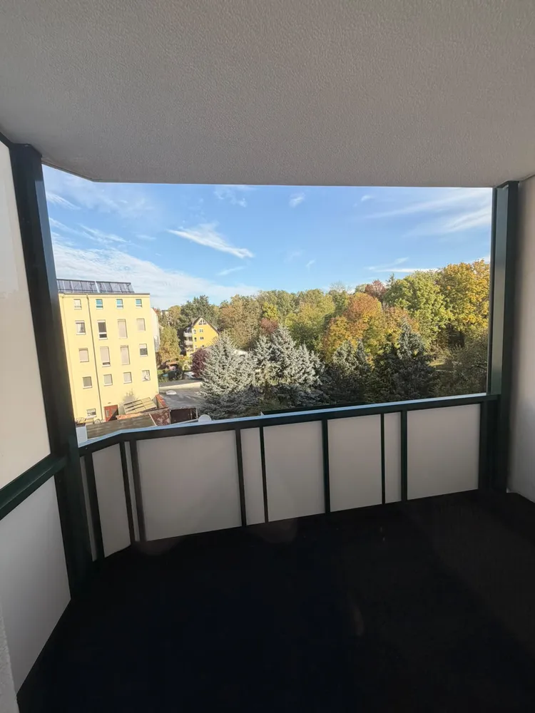 5 Zimmer Wohnung mit 122 m² in Gera – Bild 3