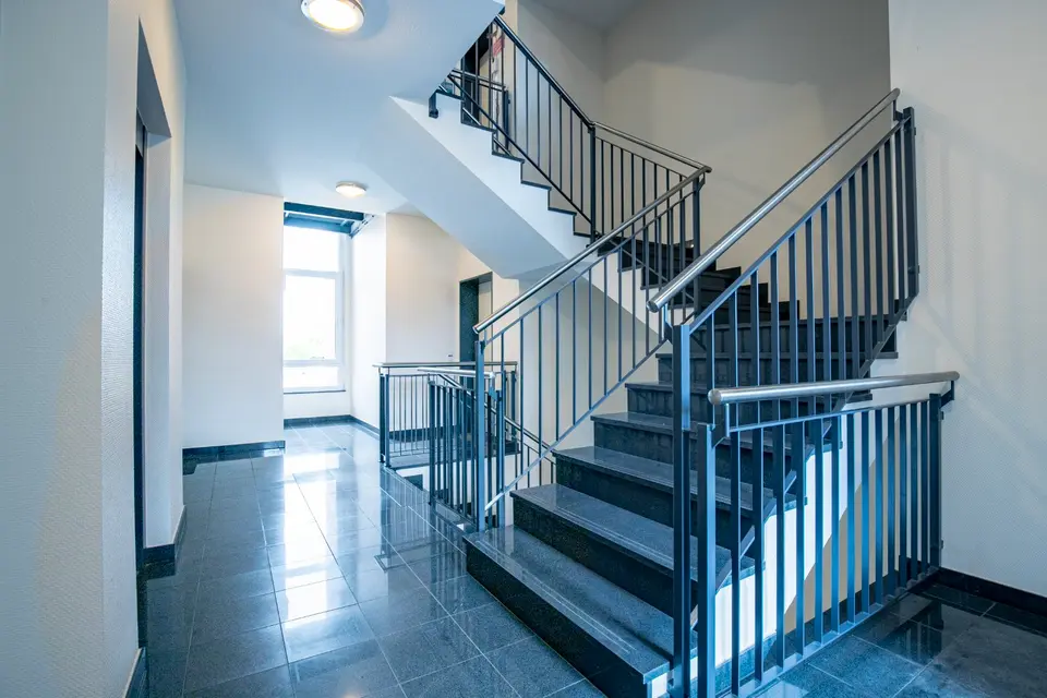2 Zimmer Wohnung mit 70 m² in Leer – Bild 2