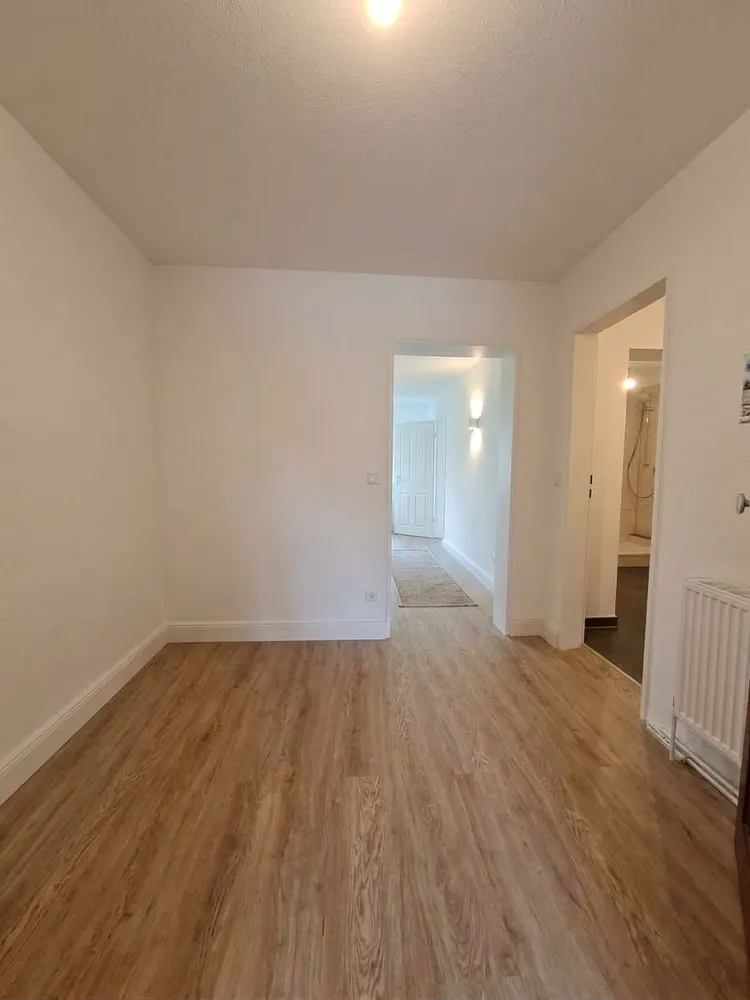 3 Zimmer Wohnung mit 70 m² in Hamburg – Bild 2
