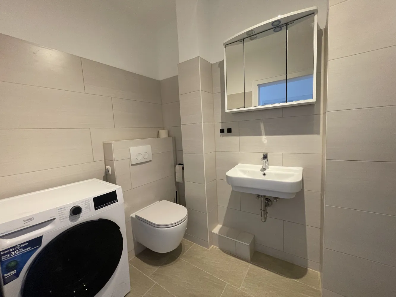 1 Zimmer Wohnung mit 27 m² in Köln – Bild 4