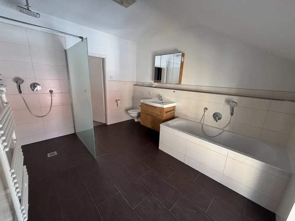 3 Zimmer Wohnung mit 80 m² in Meiningen – Bild 5
