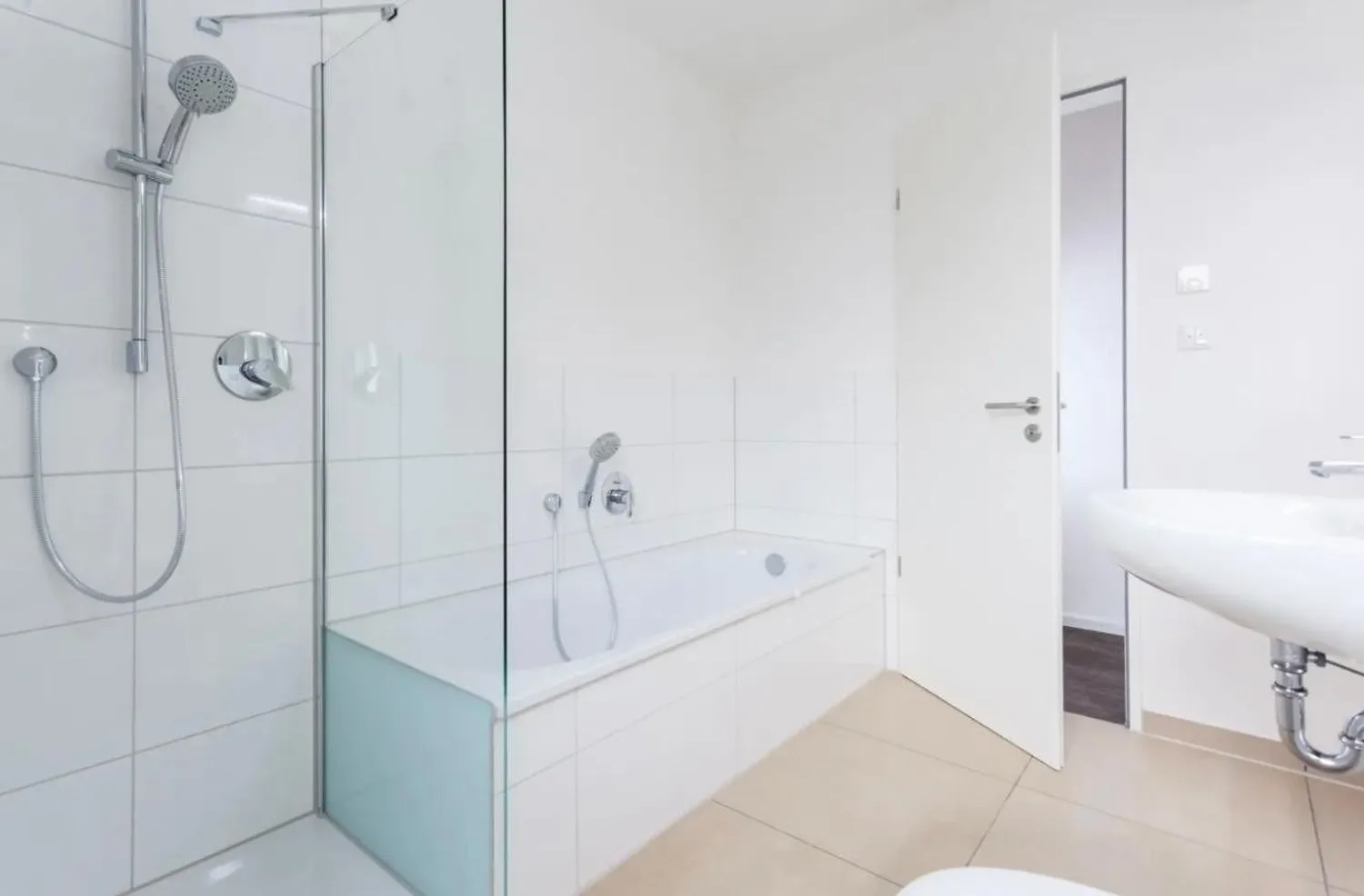 2 Zimmer Wohnung mit 66 m² in Köln – Bild 4