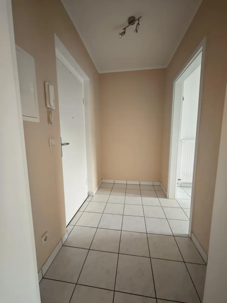 2 Zimmer Wohnung mit 55 m² in Köln – Bild 2
