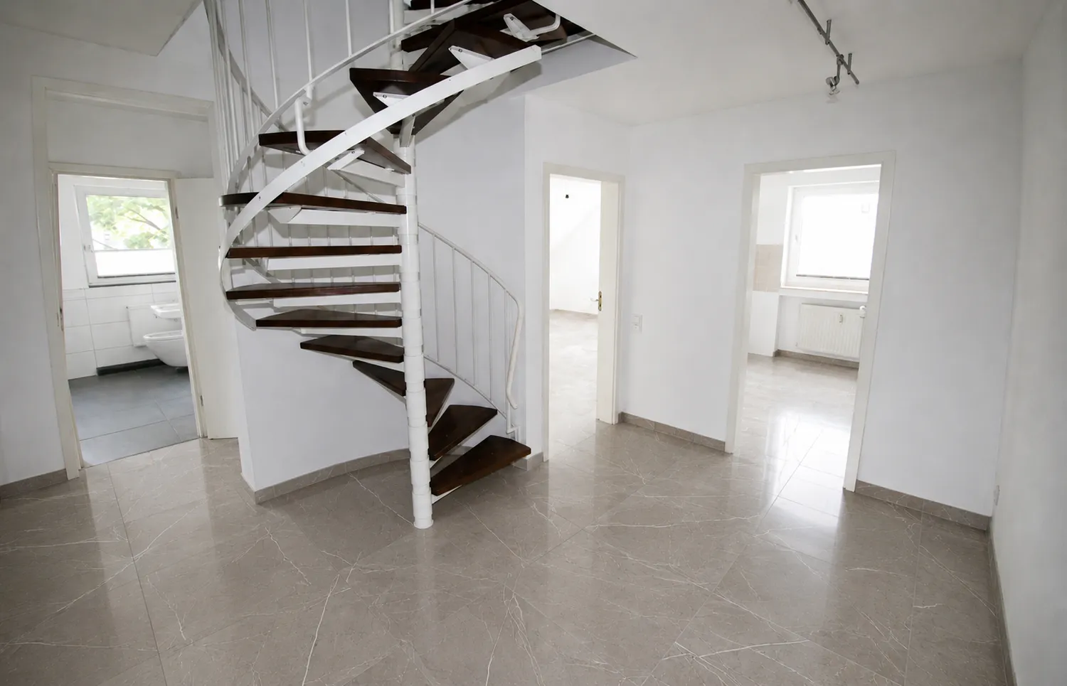 5 Zimmer Wohnung mit 101 m² in Ratingen – Bild 7