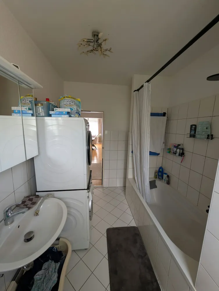 4 Zimmer Wohnung mit 134 m² in Wiesbaden – Bild 3