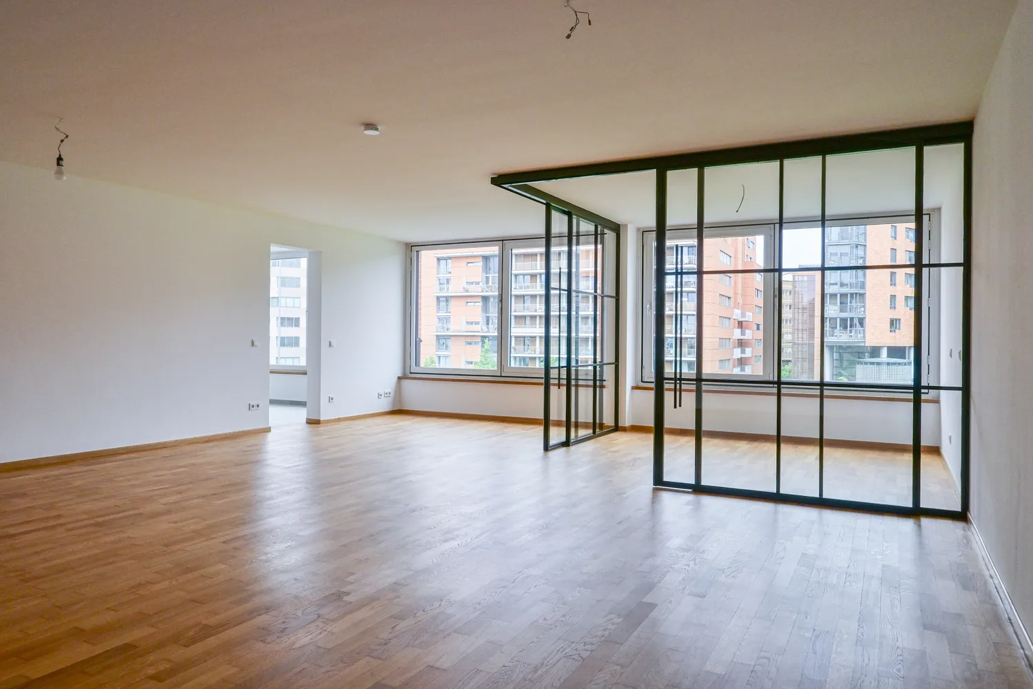 5 Zimmer Wohnung mit 216 m² in Berlin – Bild 1