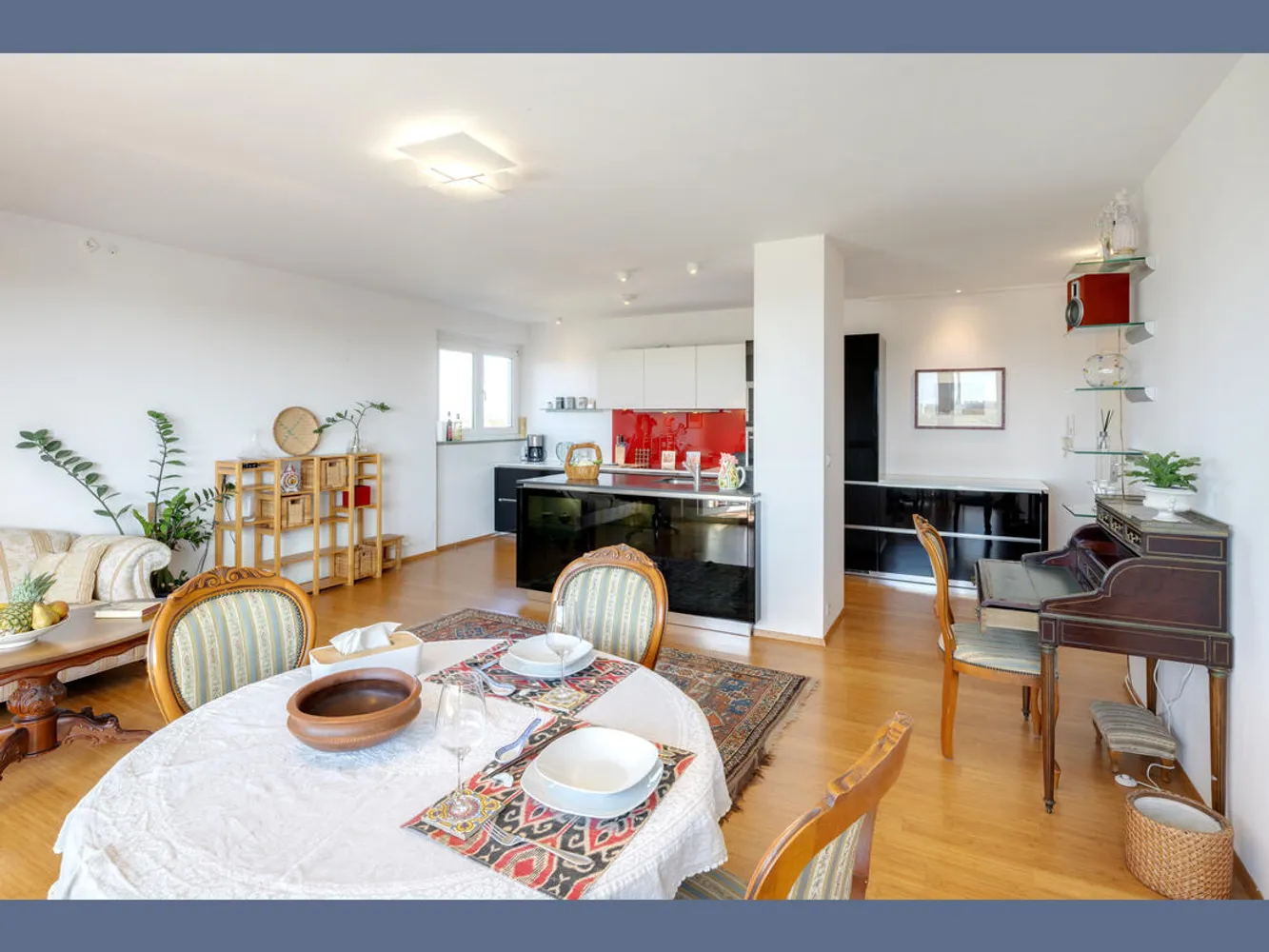 3 Zimmer Wohnung mit 83 m² in München – Bild 2