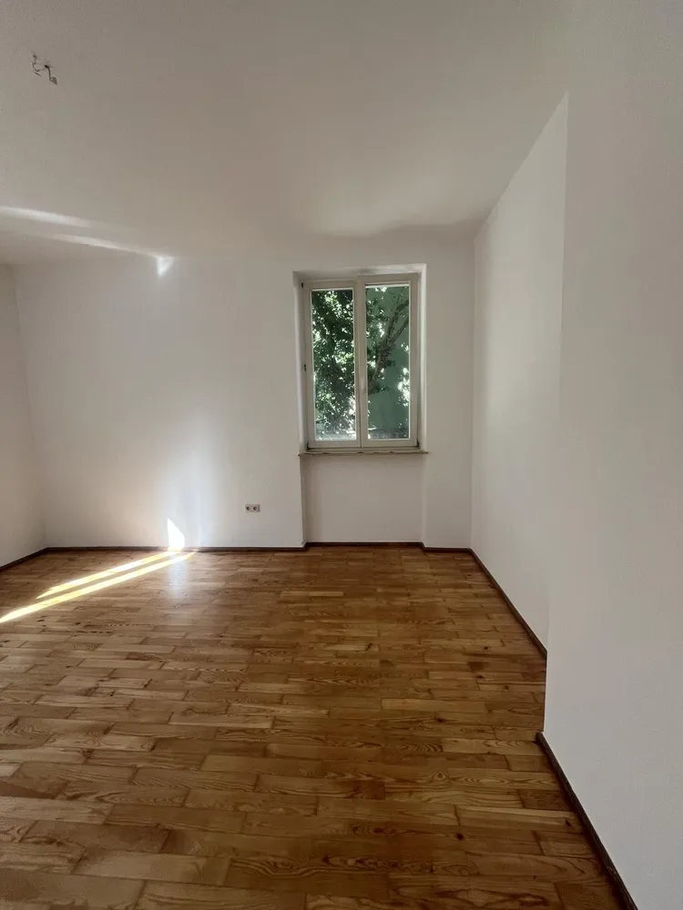 1 room apartment with 30 m² in Würzburg – Photo 2