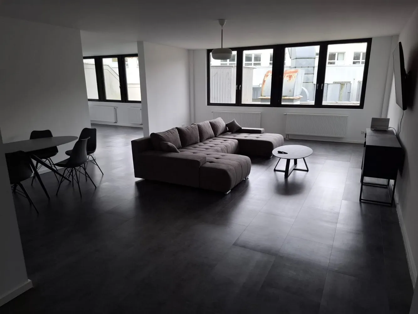 6 Zimmer Wohnung mit 250 m² in Aachen – Bild 5