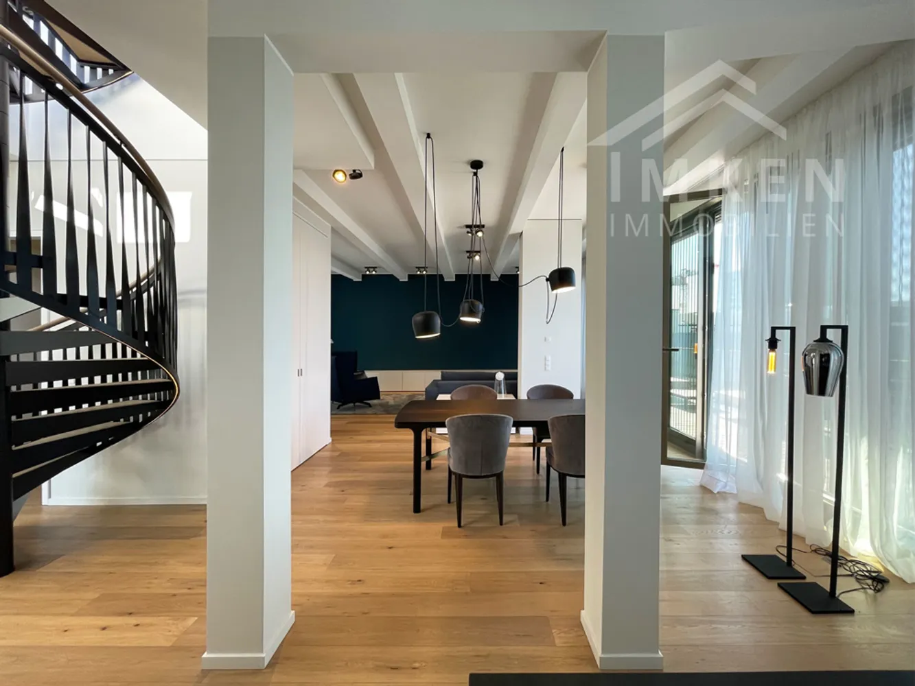 2 Zimmer Wohnung mit 175 m² in Hamburg – Bild 4