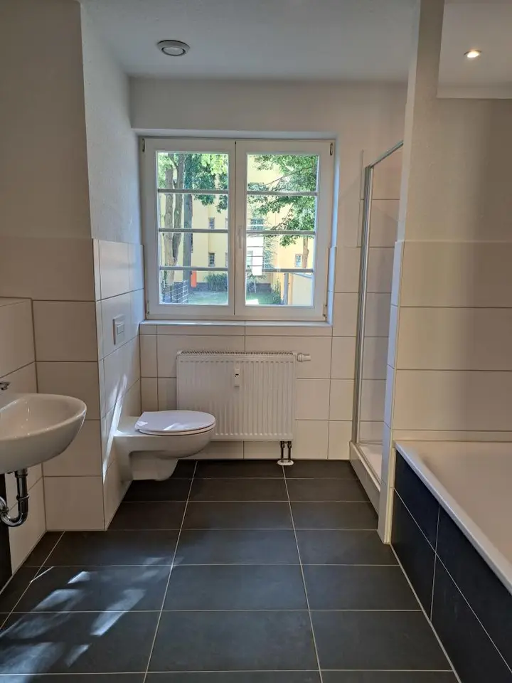 4 room apartment with 94 m² in Magdeburg – Photo 2