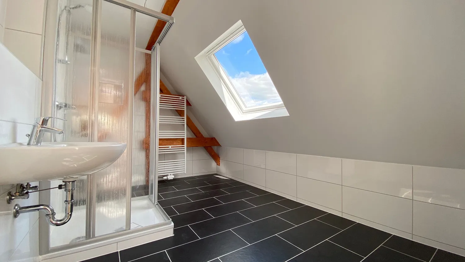 2 room apartment with 107 m² in Berlin – Photo 7