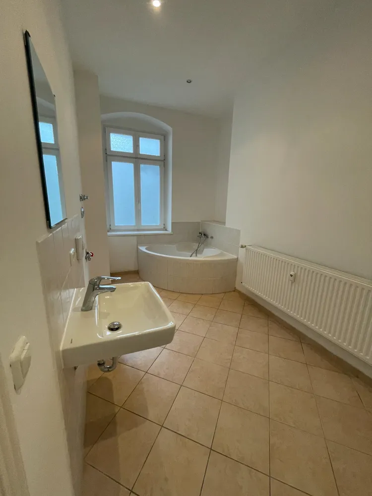 2 Zimmer Wohnung mit 68 m² in Berlin – Bild 2